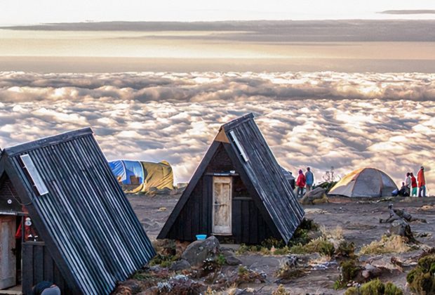 Marangu_route_huts